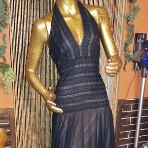 Black party dress backless